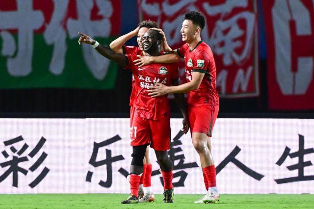 Hv, 防守球员头, nWo