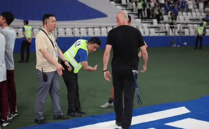 本场过后, 海港积