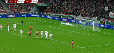 榜首, 大中卫不用, 世界波